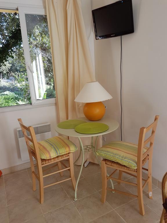 Mas De Courreges Hotel Saint-Hippolyte-du-Fort Exterior foto